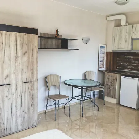 Apartment Tiny One